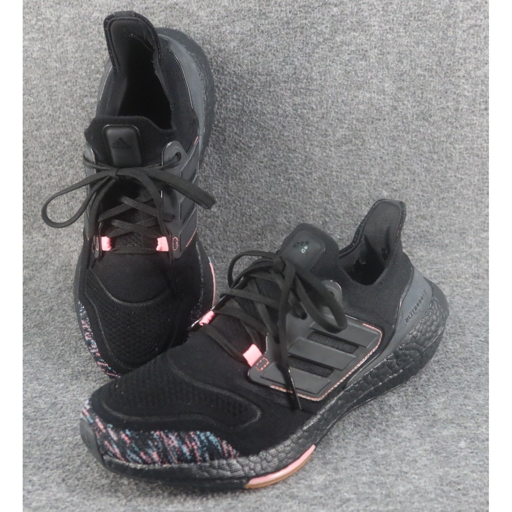 Adidas Ultraboost 22 Parley GX5927 Women's Size 9 Black Beam Pink Running Shoes